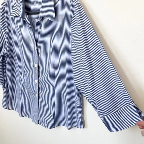 Foxcroft Wrinkle Free Fitted Button Up Shirt Blue White Stripe Womens 18 - Picture 3 of 9